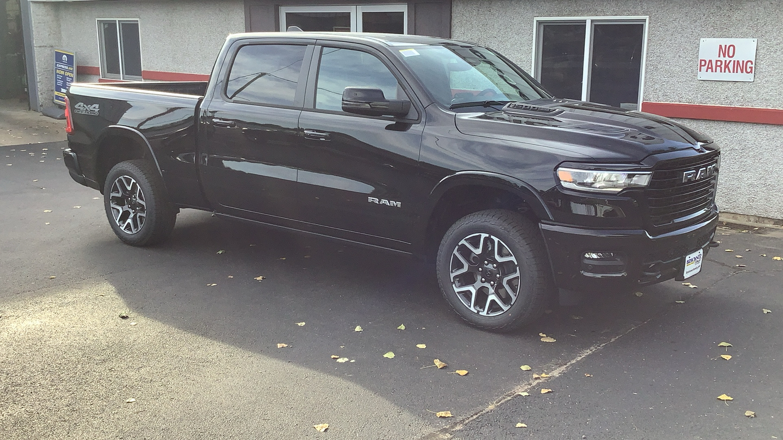 2025 RAM 1500 Laramie 6