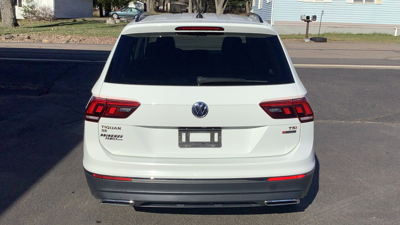 2018 Volkswagen Tiguan 2.0T SEL 3