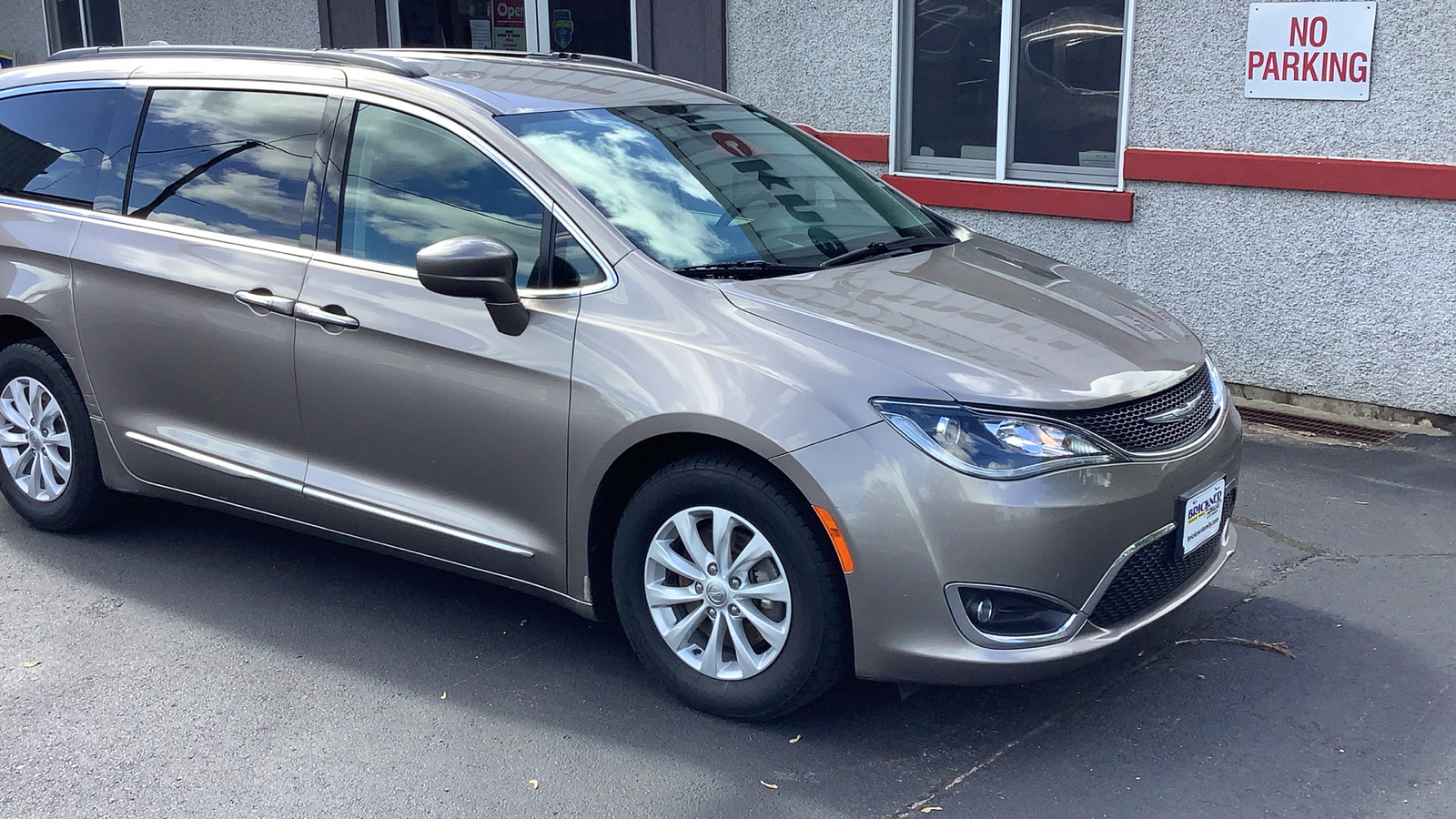 2017 Chrysler Pacifica Touring L 5