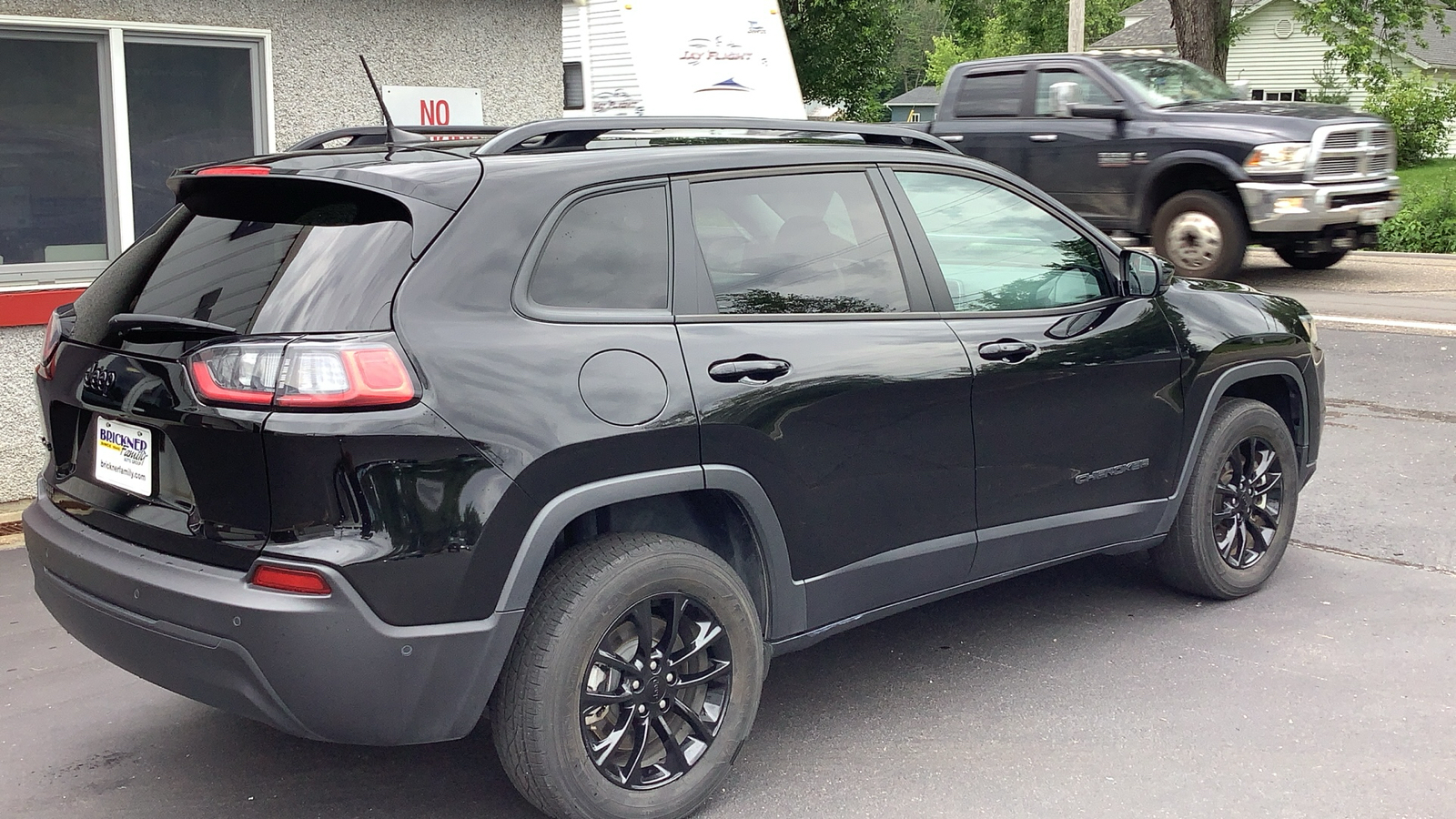 2023 Jeep Cherokee Altitude 5