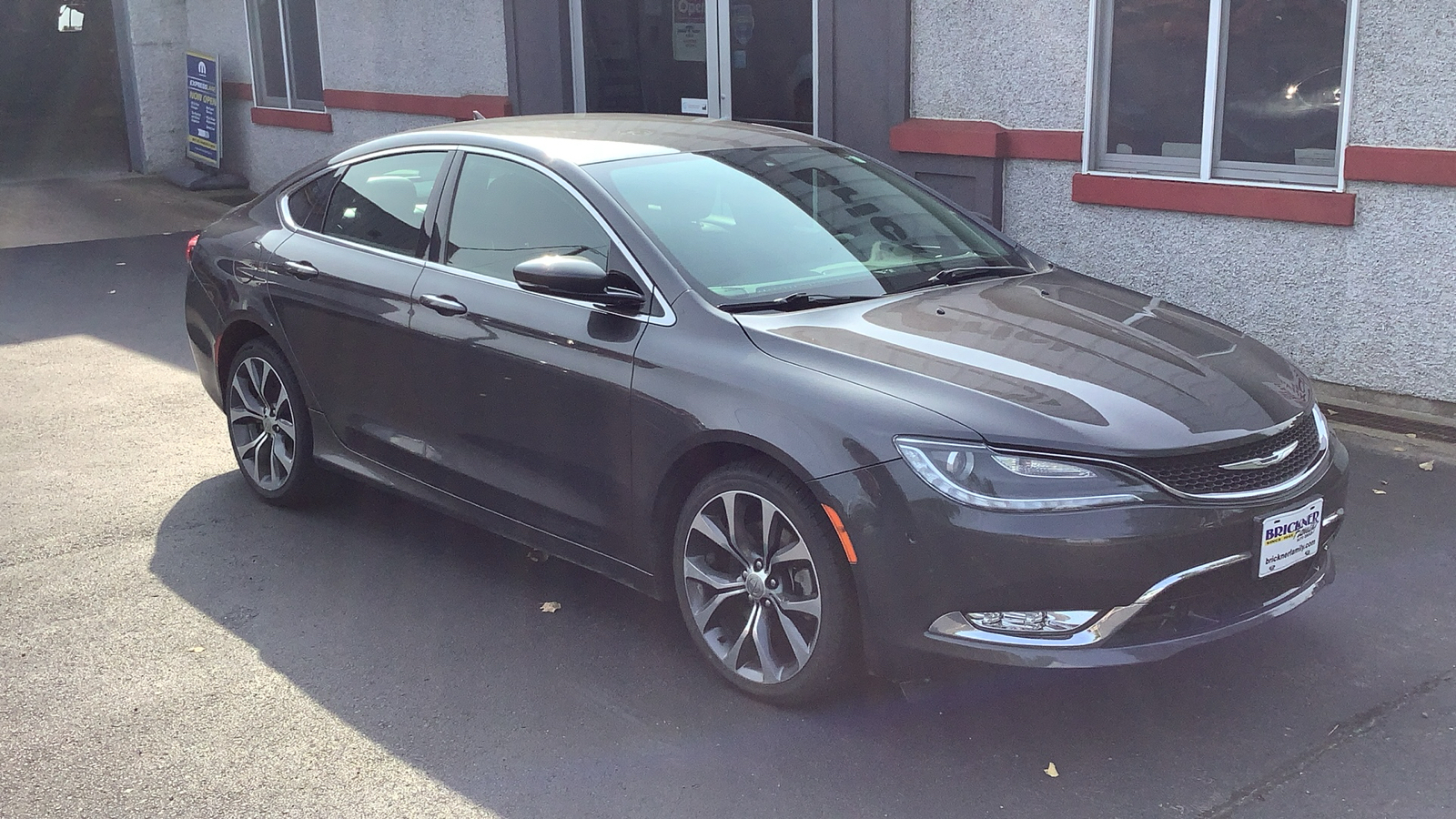 2015 Chrysler 200 C 5