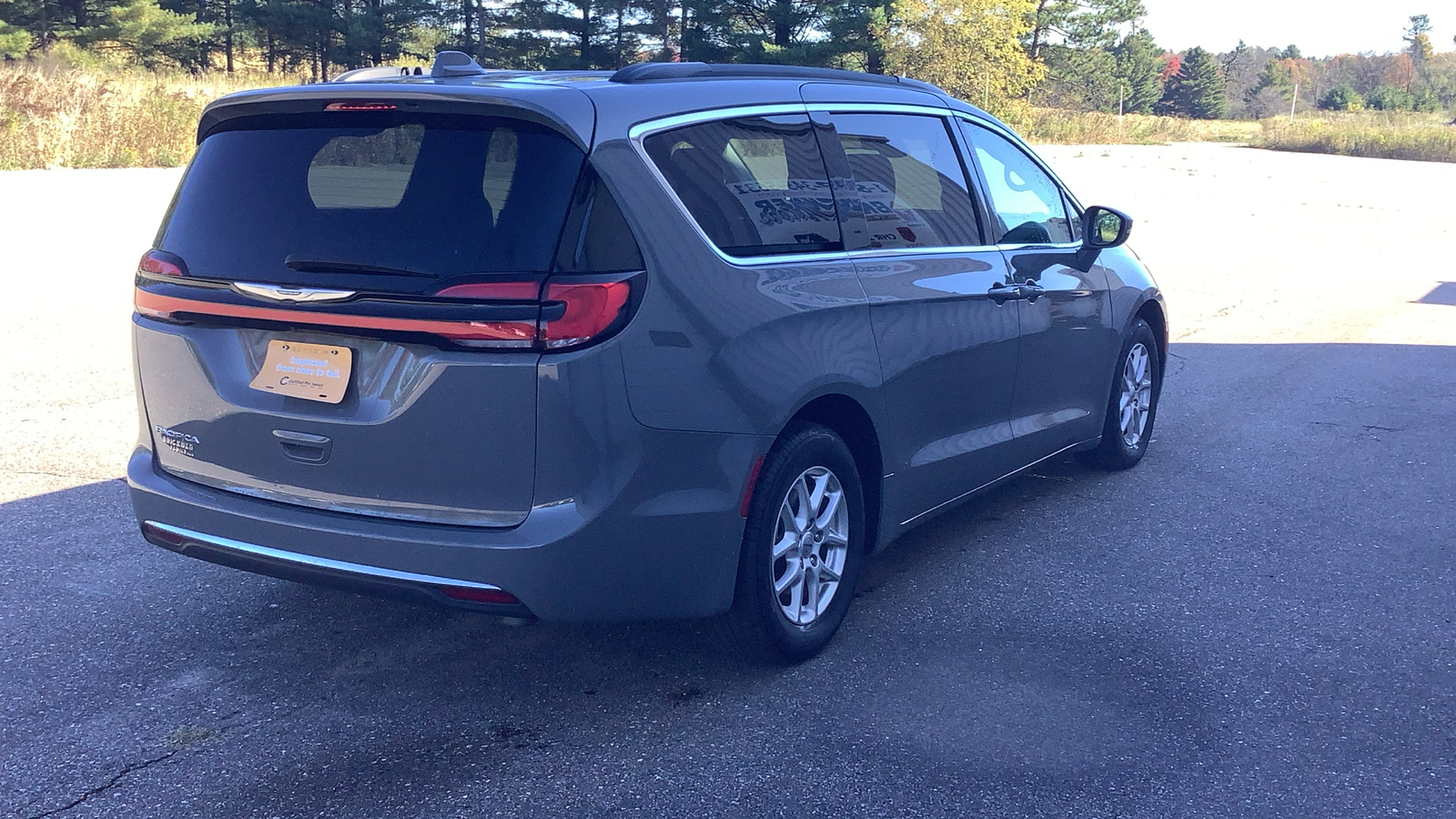 2022 Chrysler Pacifica Touring L 6