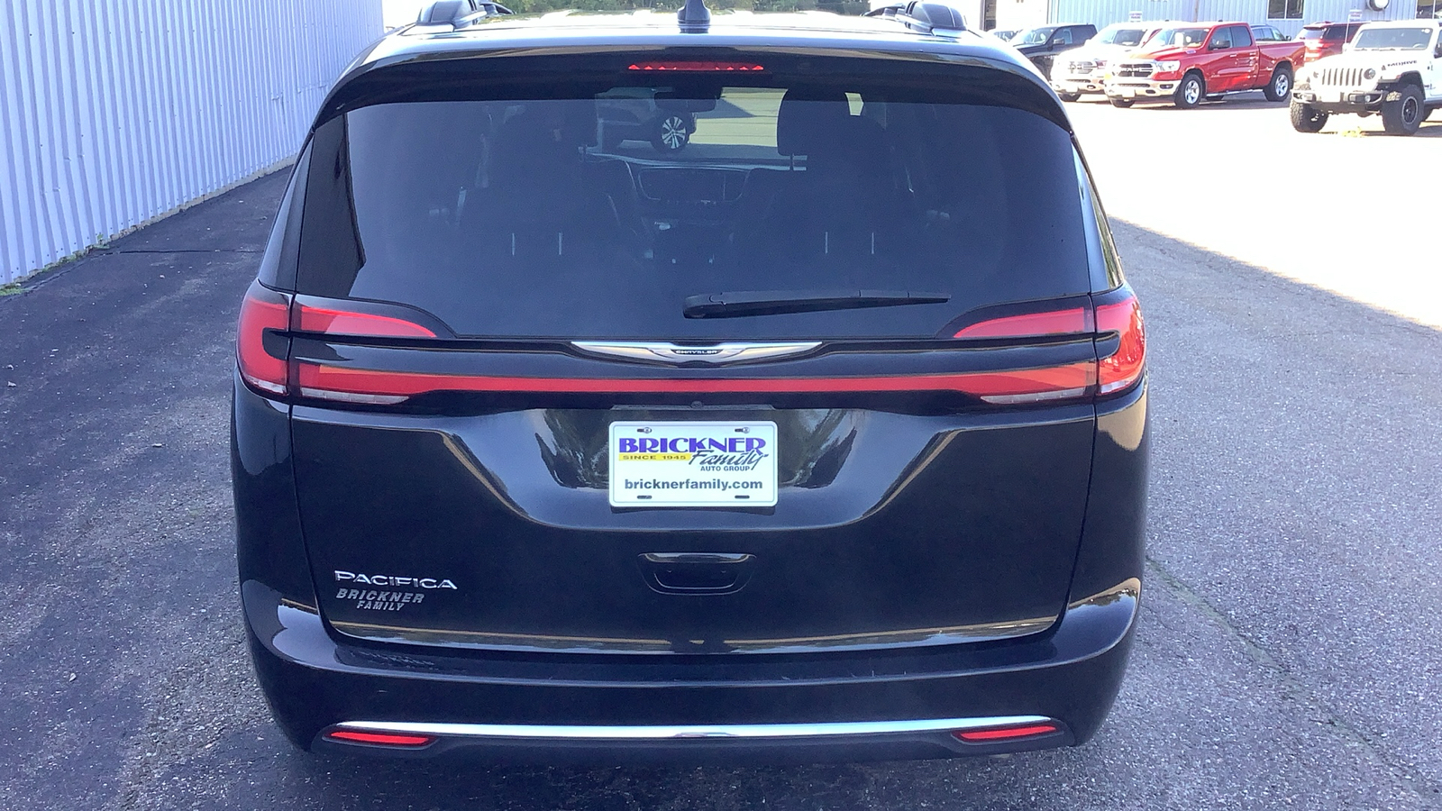 2022 Chrysler Pacifica Touring L 3