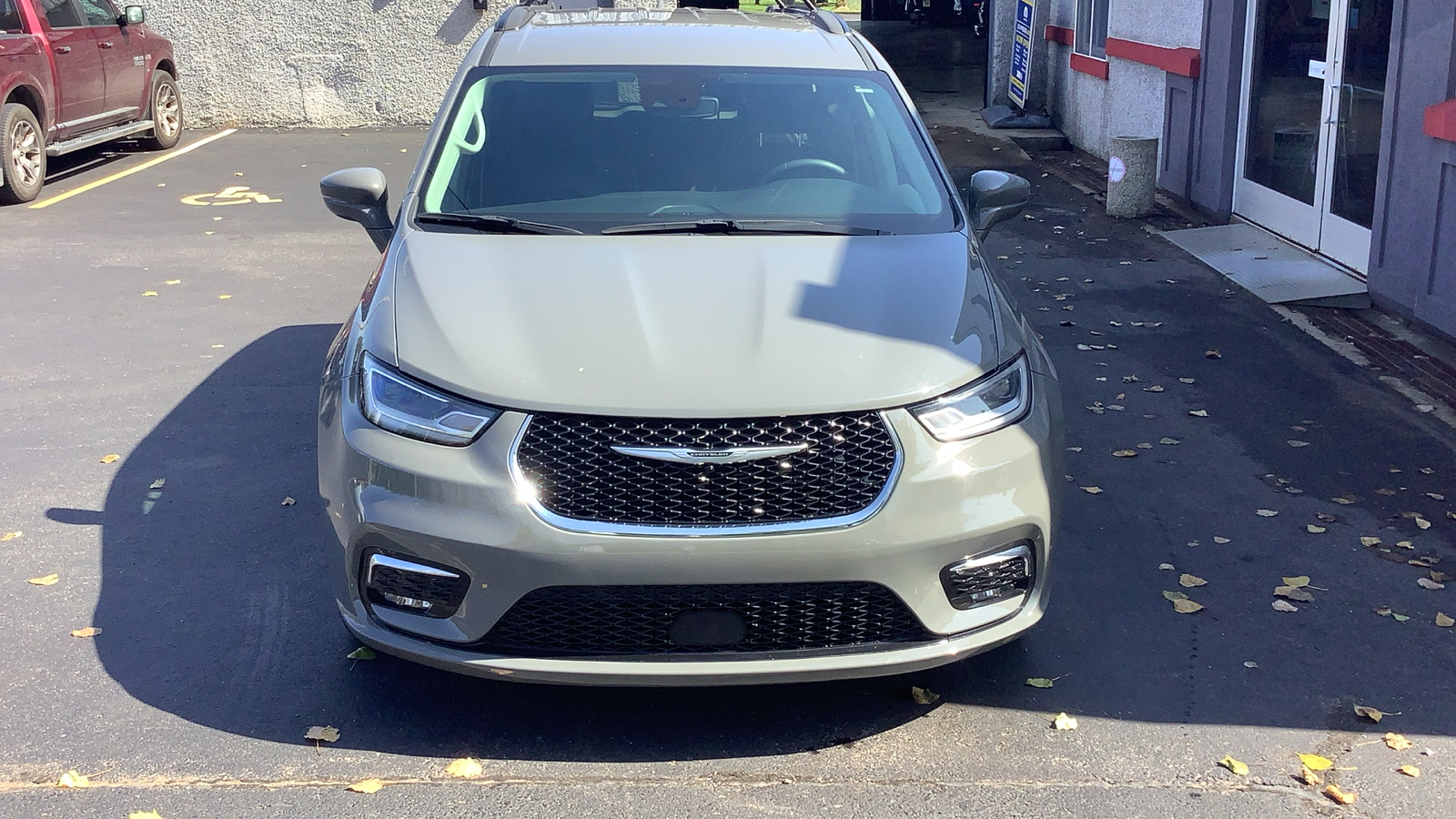 2022 Chrysler Pacifica Touring L 8