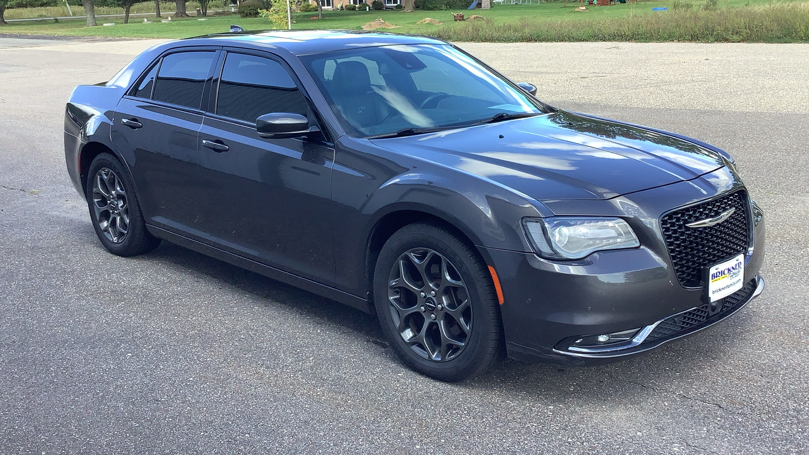 2017 Chrysler 300 S 5