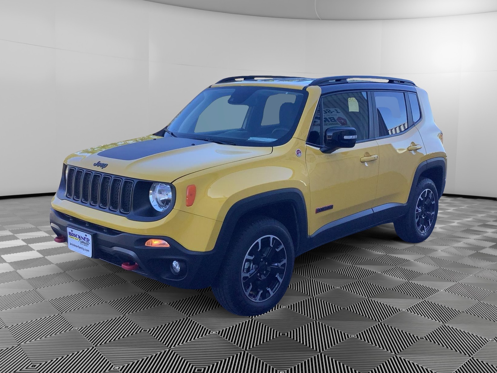 2023 Jeep Renegade Trailhawk 1