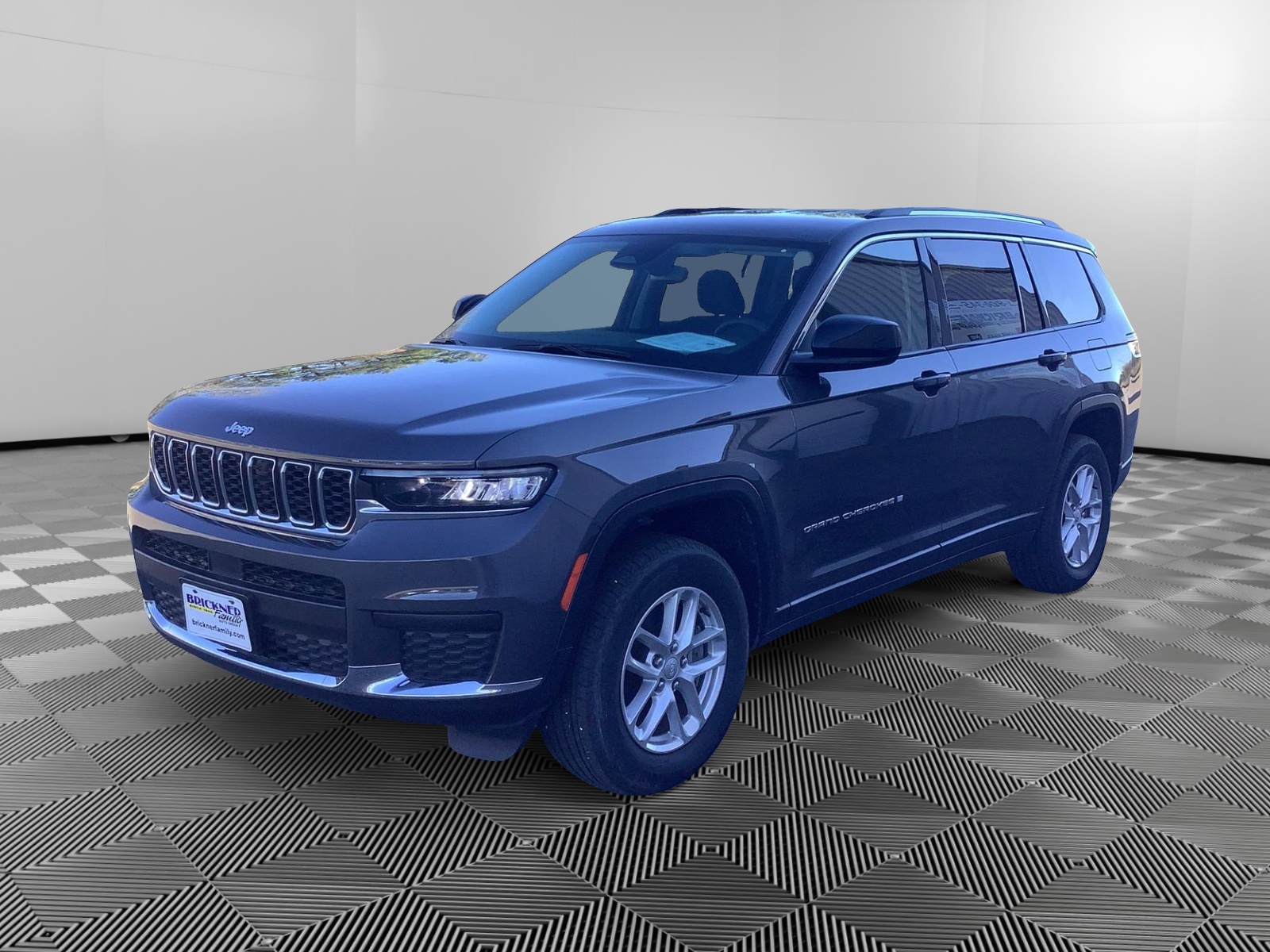 2023 Jeep Grand Cherokee L Laredo 1