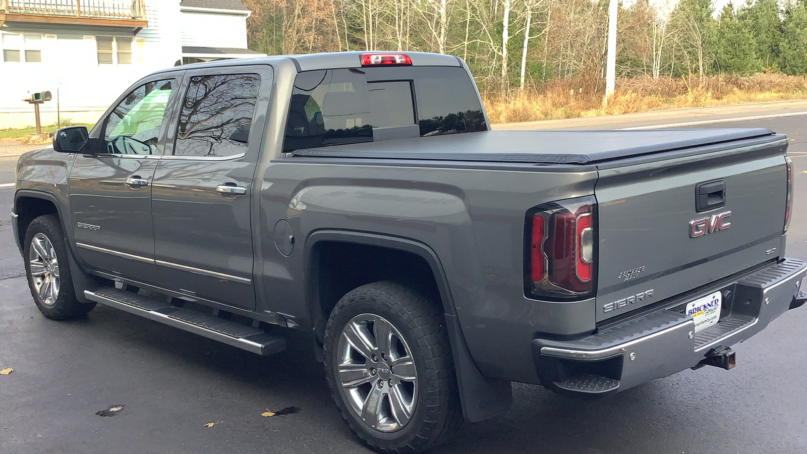 2017 GMC Sierra SLT 2