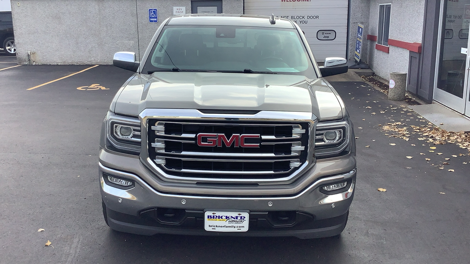 2017 GMC Sierra SLT 6