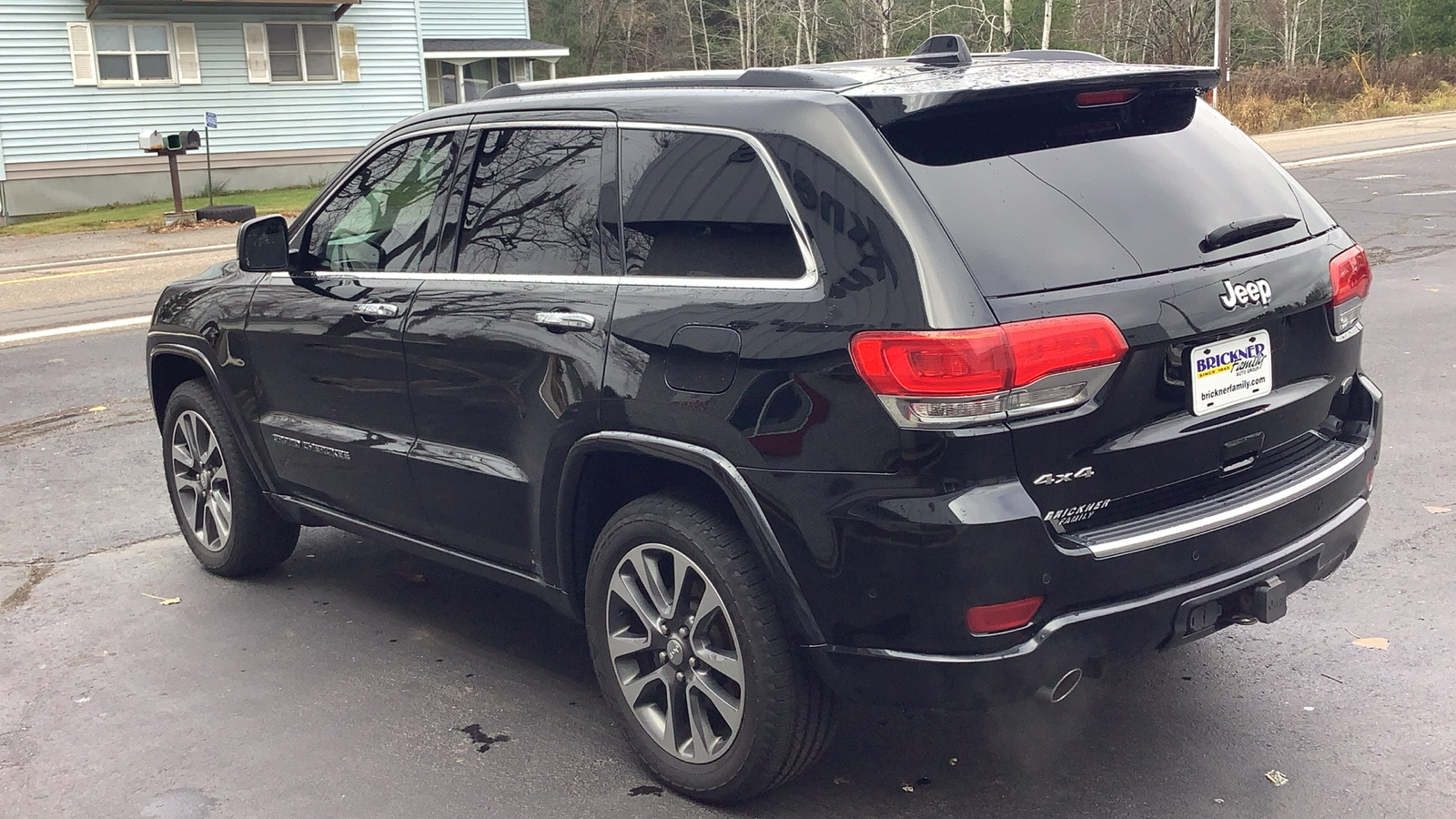 2017 Jeep Grand Cherokee Overland 2