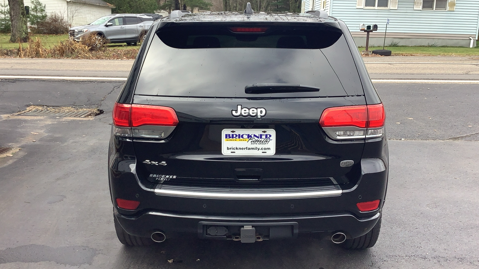 2017 Jeep Grand Cherokee Overland 3