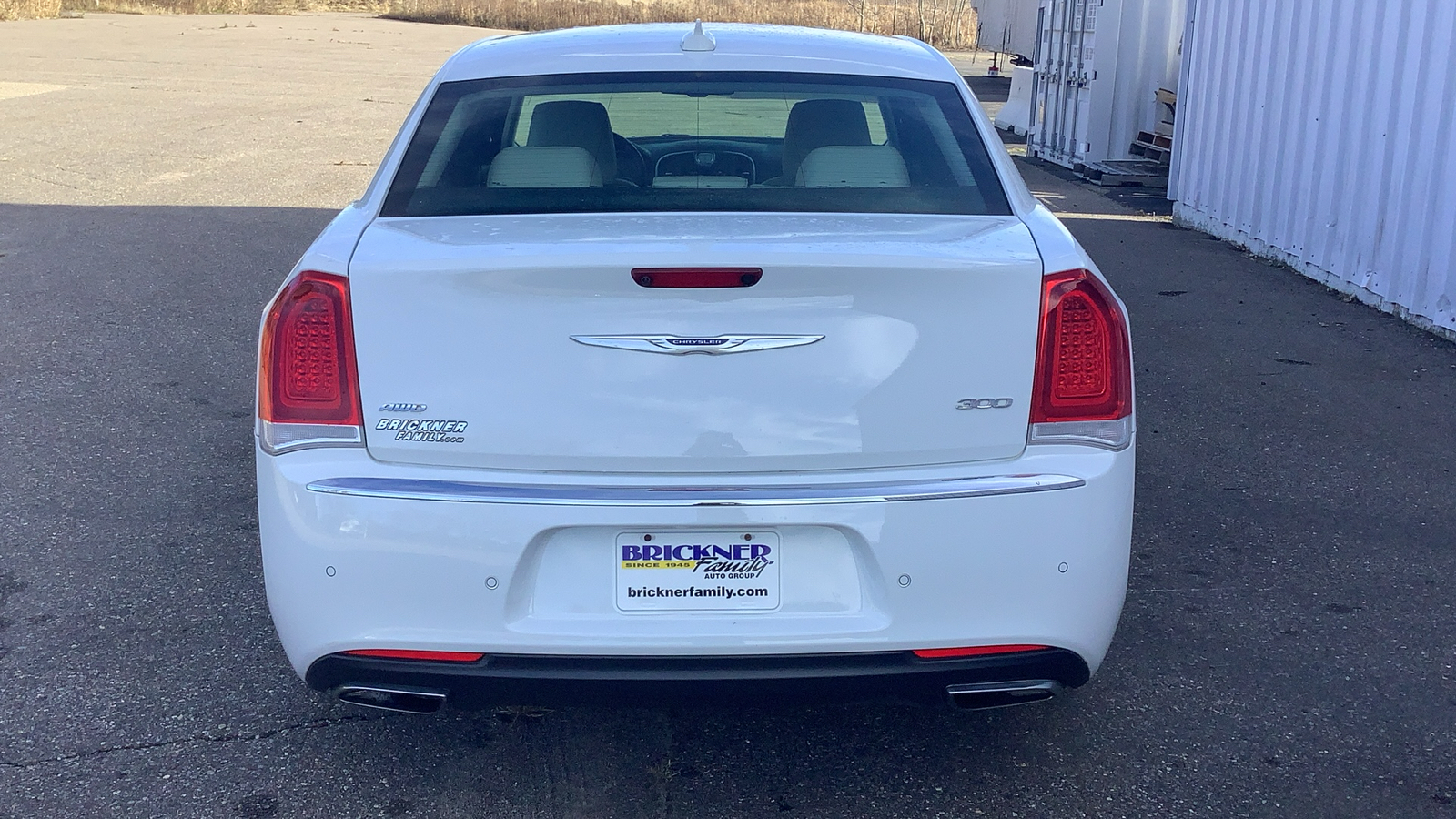 2018 Chrysler 300C Limited 3