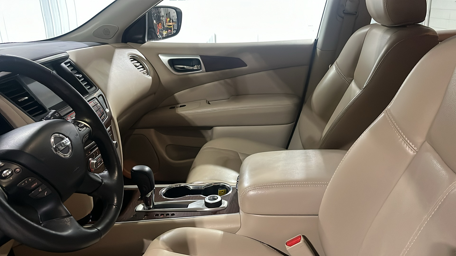 2019 Nissan Pathfinder Platinum 15