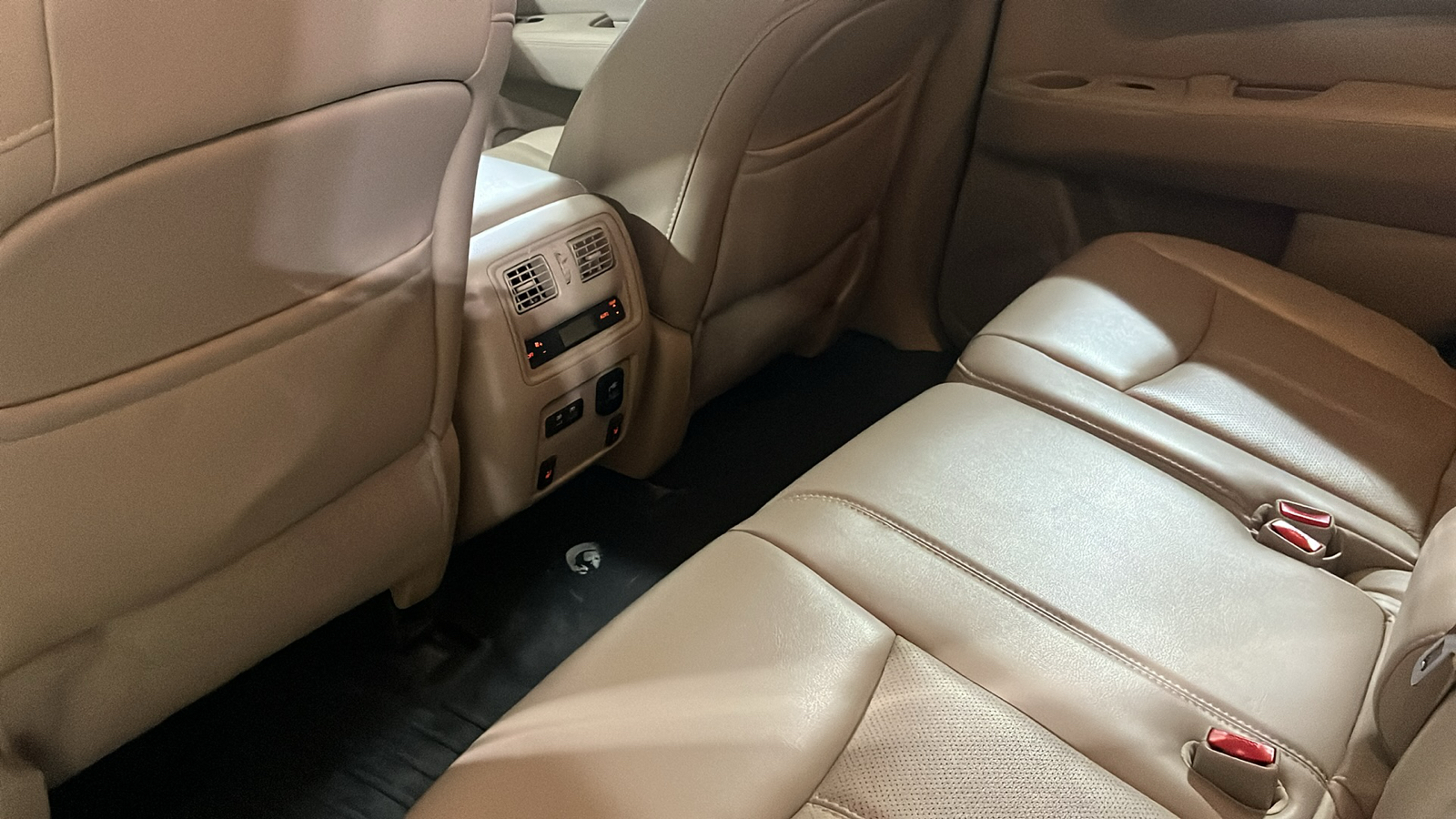2019 Nissan Pathfinder Platinum 21
