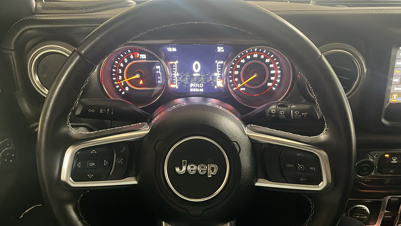 2019 Jeep Wrangler Sahara 12