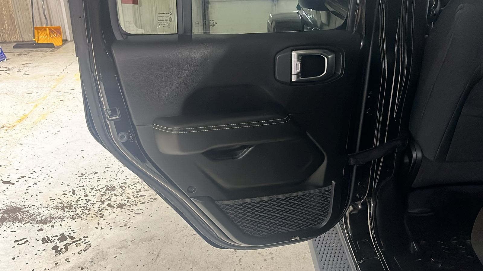 2019 Jeep Wrangler Unlimited Sahara 17