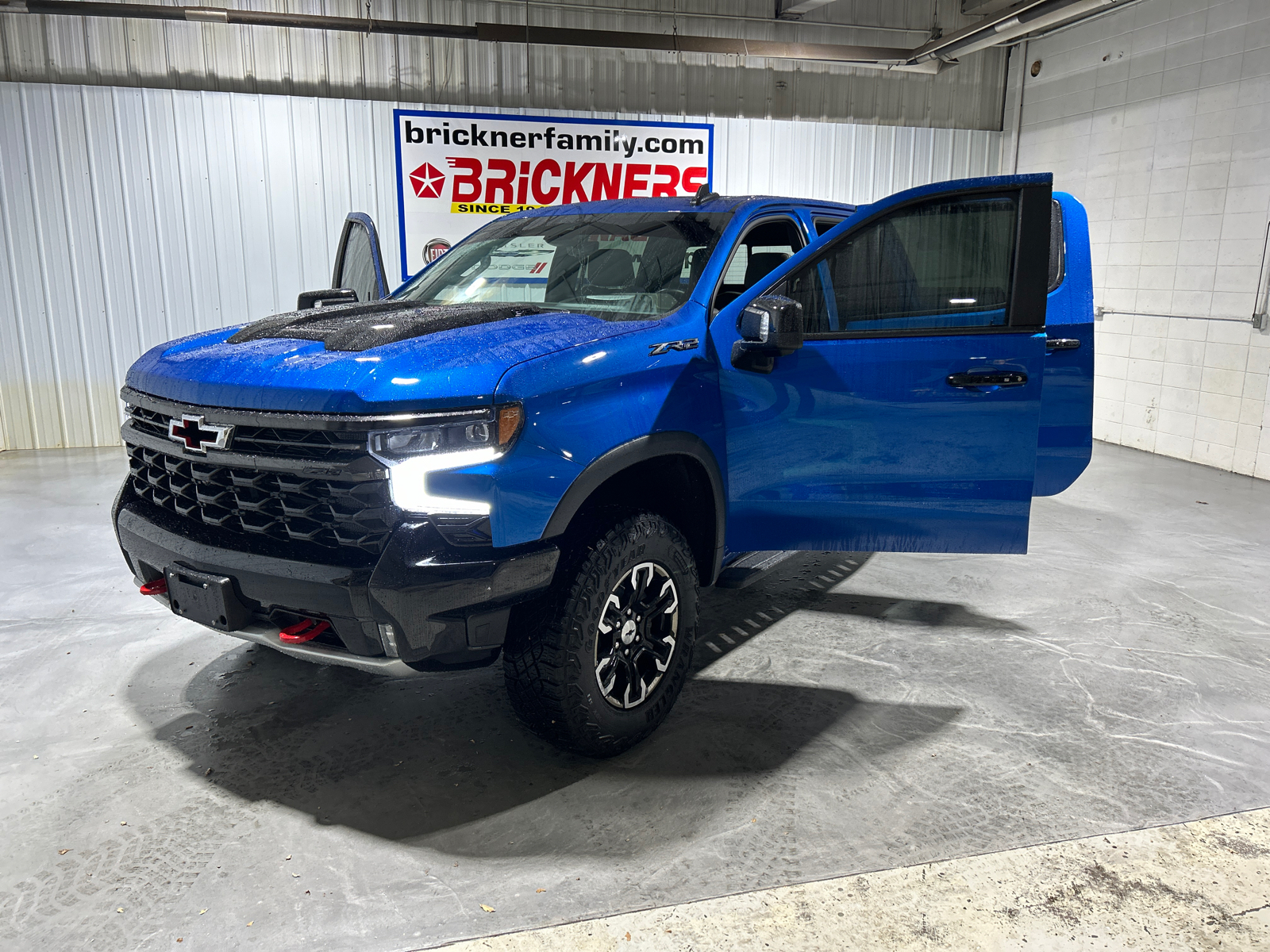 2023 Chevrolet Silverado ZR2 12