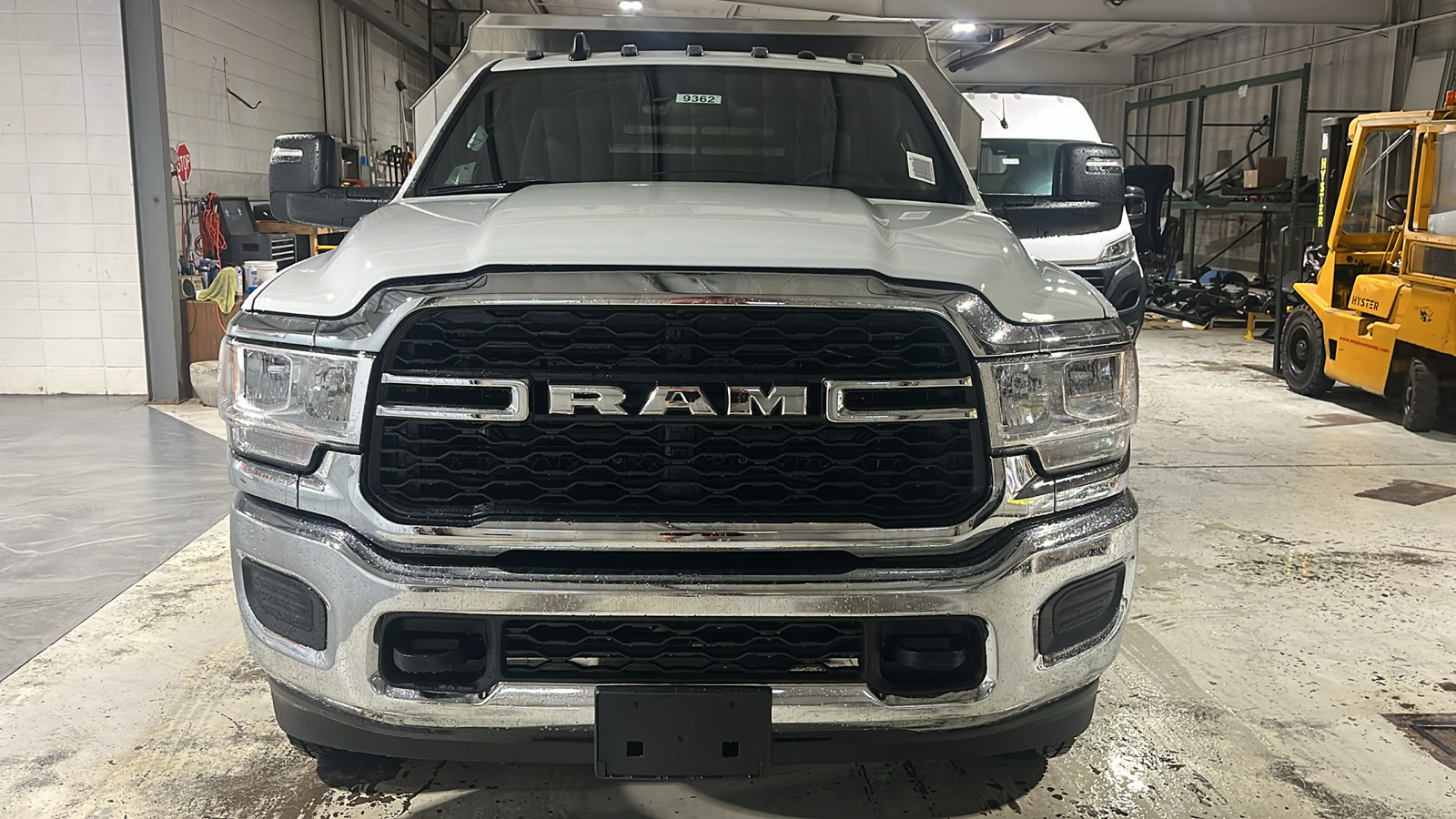 2024 RAM 3500 Tradesman 8