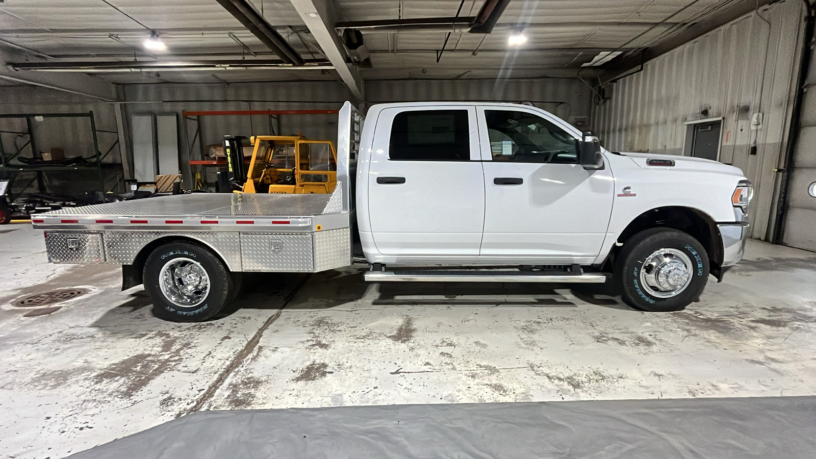 2024 RAM 3500 Tradesman 6