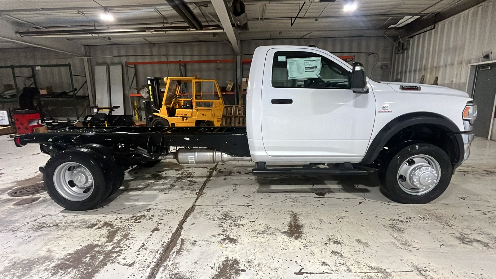 2024 RAM 5500HD Tradesman 6