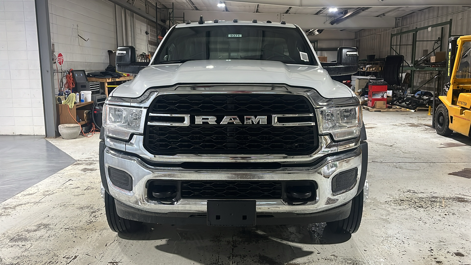 2024 RAM 5500HD Tradesman 8