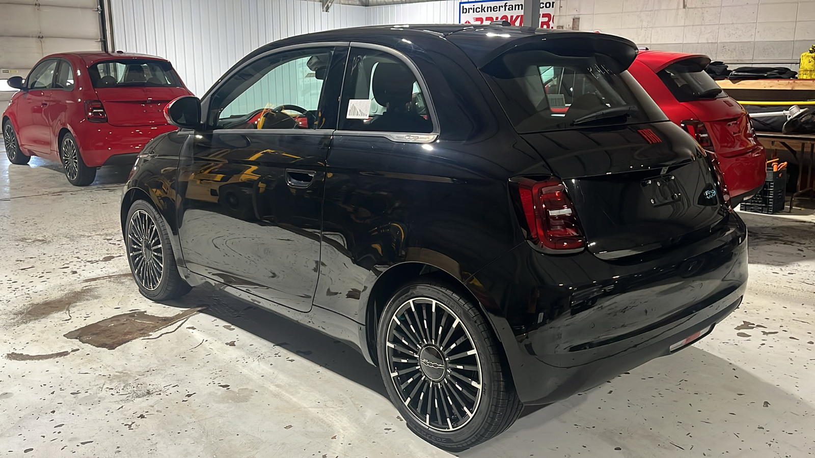 2024 FIAT 500e Battery Electric 3