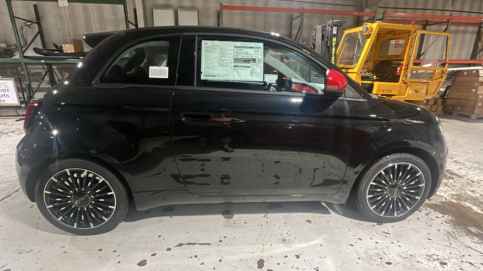 2024 FIAT 500e Battery Electric 6