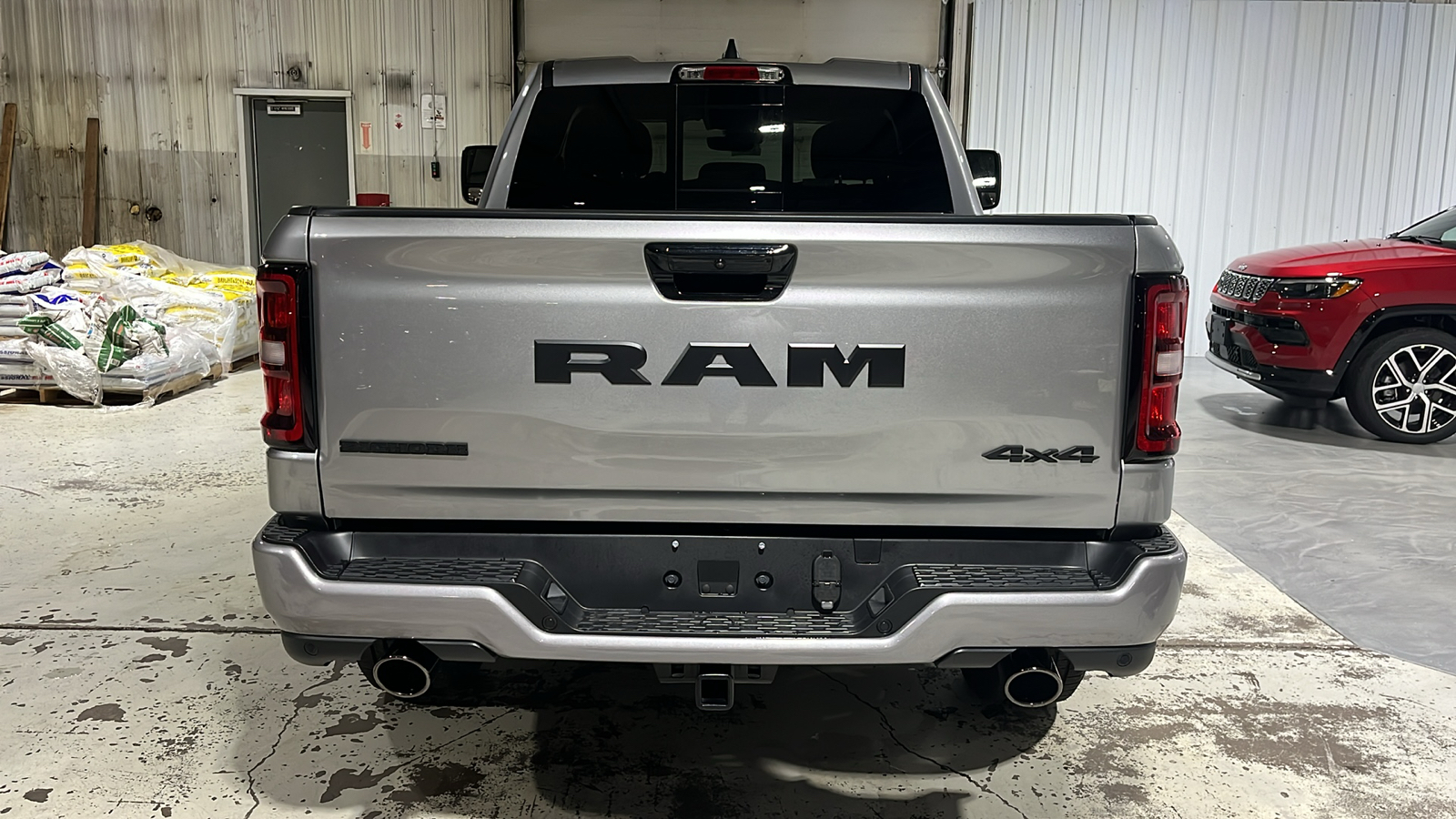 2025 RAM 1500 Big Horn/Lone Star 4