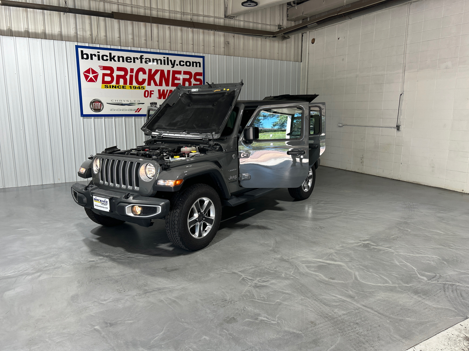 2019 Jeep Wrangler Sahara 18