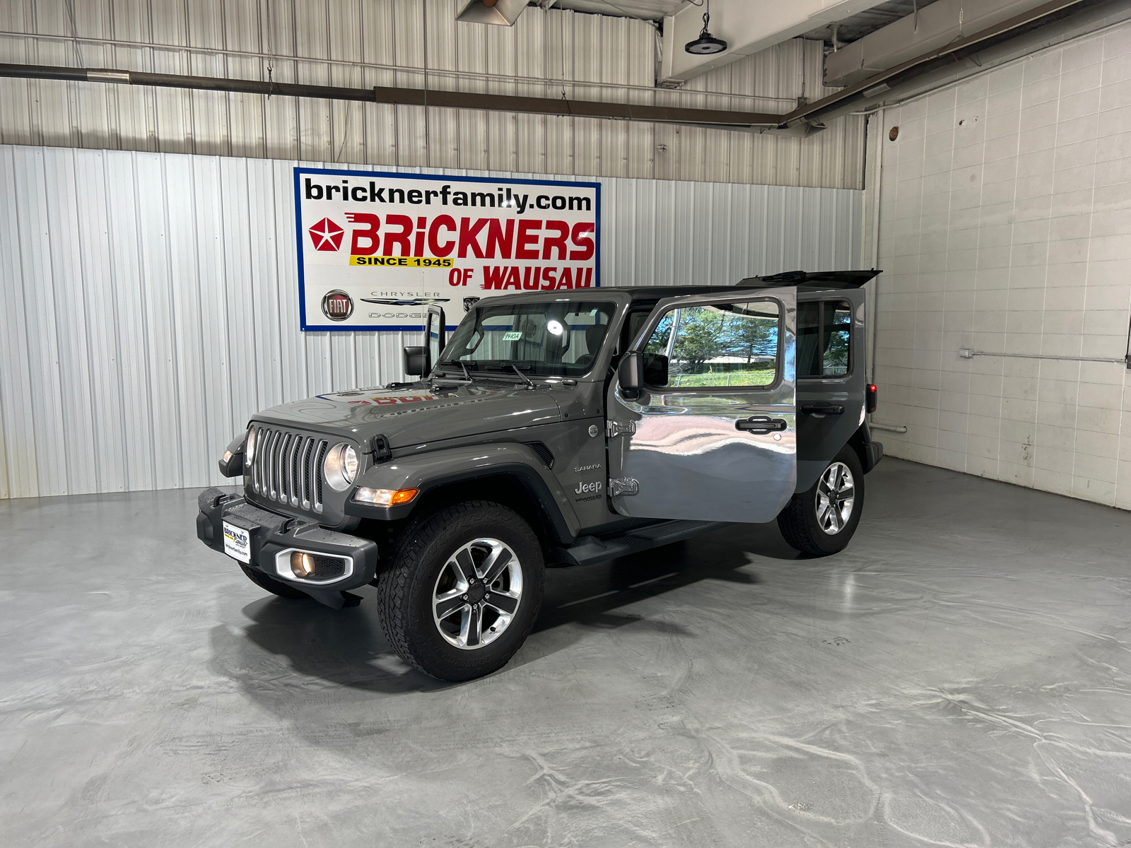 2019 Jeep Wrangler Sahara 19