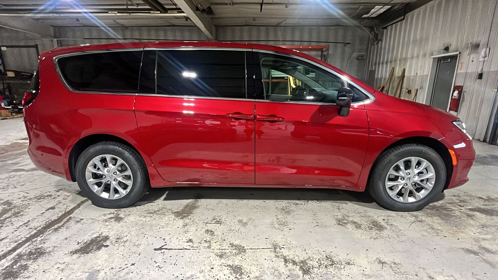 2024 CHRYSLER Pacifica Touring L 6