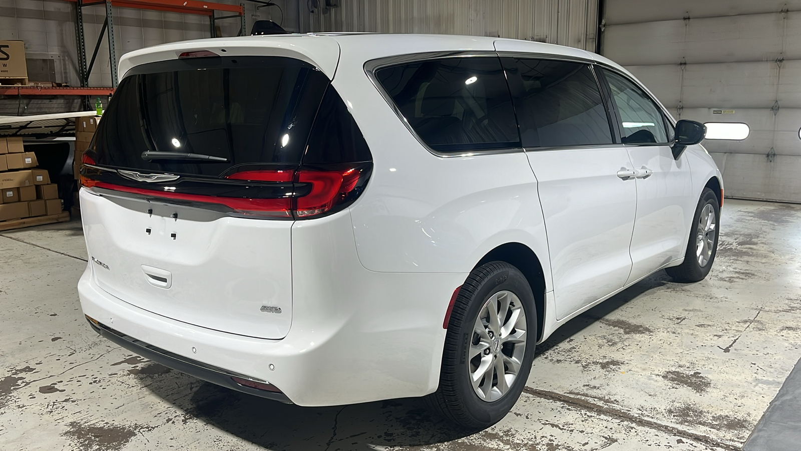 2024 CHRYSLER Pacifica Touring L 5