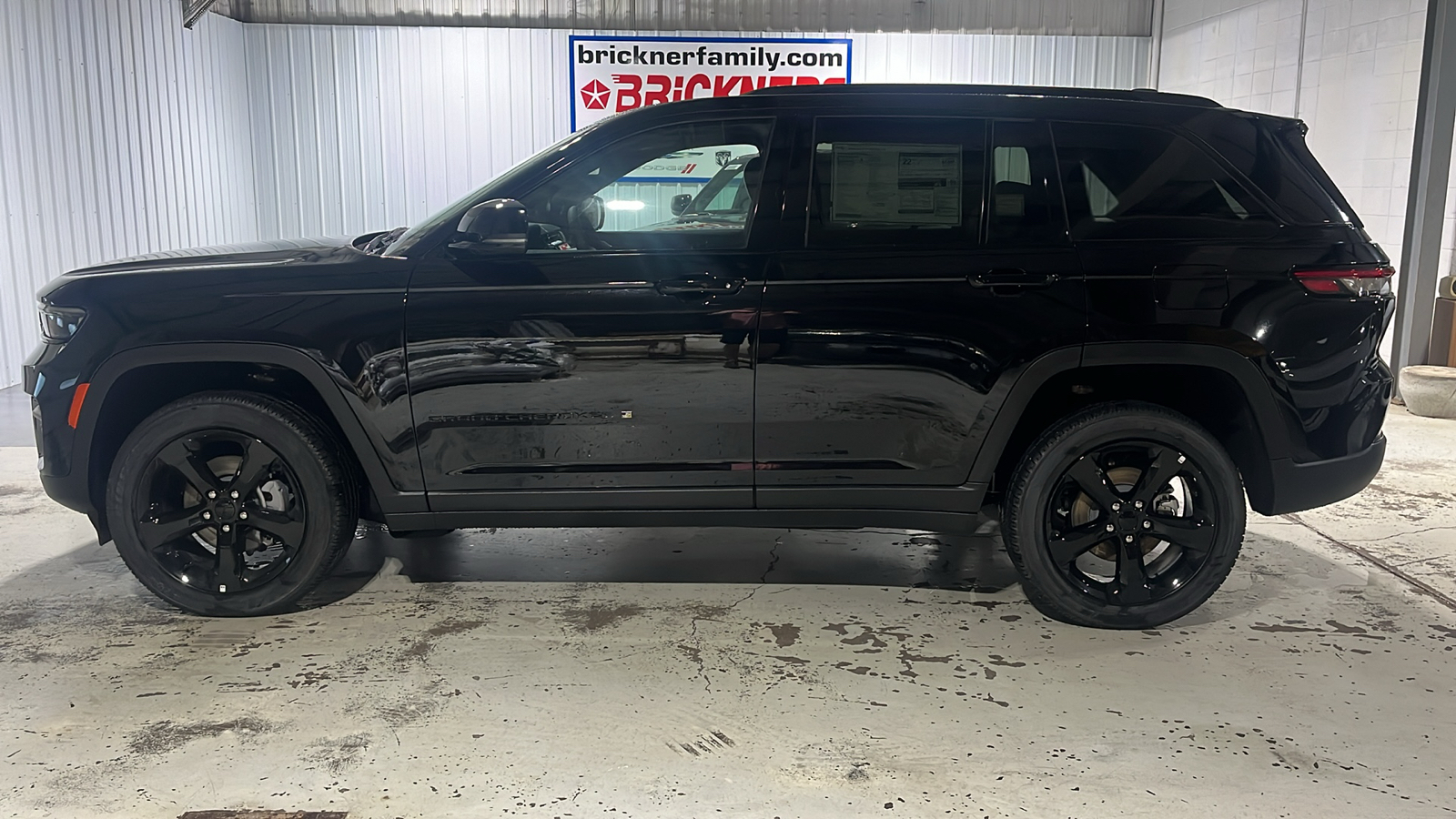 2024 JEEP Grand Cherokee Altitude 2