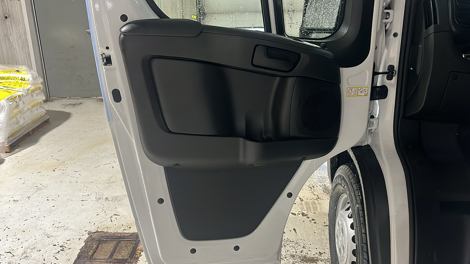 2024 RAM ProMaster 3500 High Roof 9