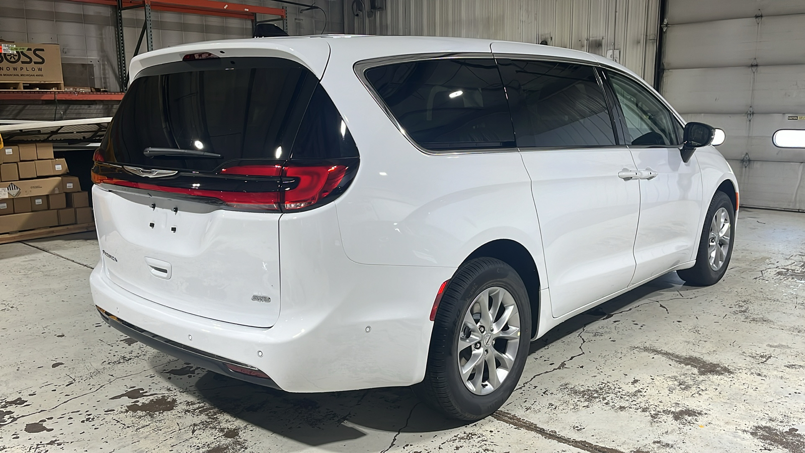 2024 CHRYSLER Pacifica Touring L 5