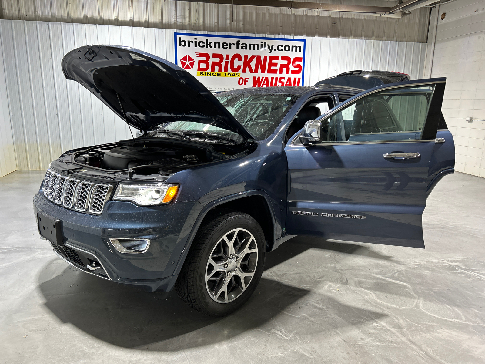 2020 Jeep Grand Cherokee Overland 10