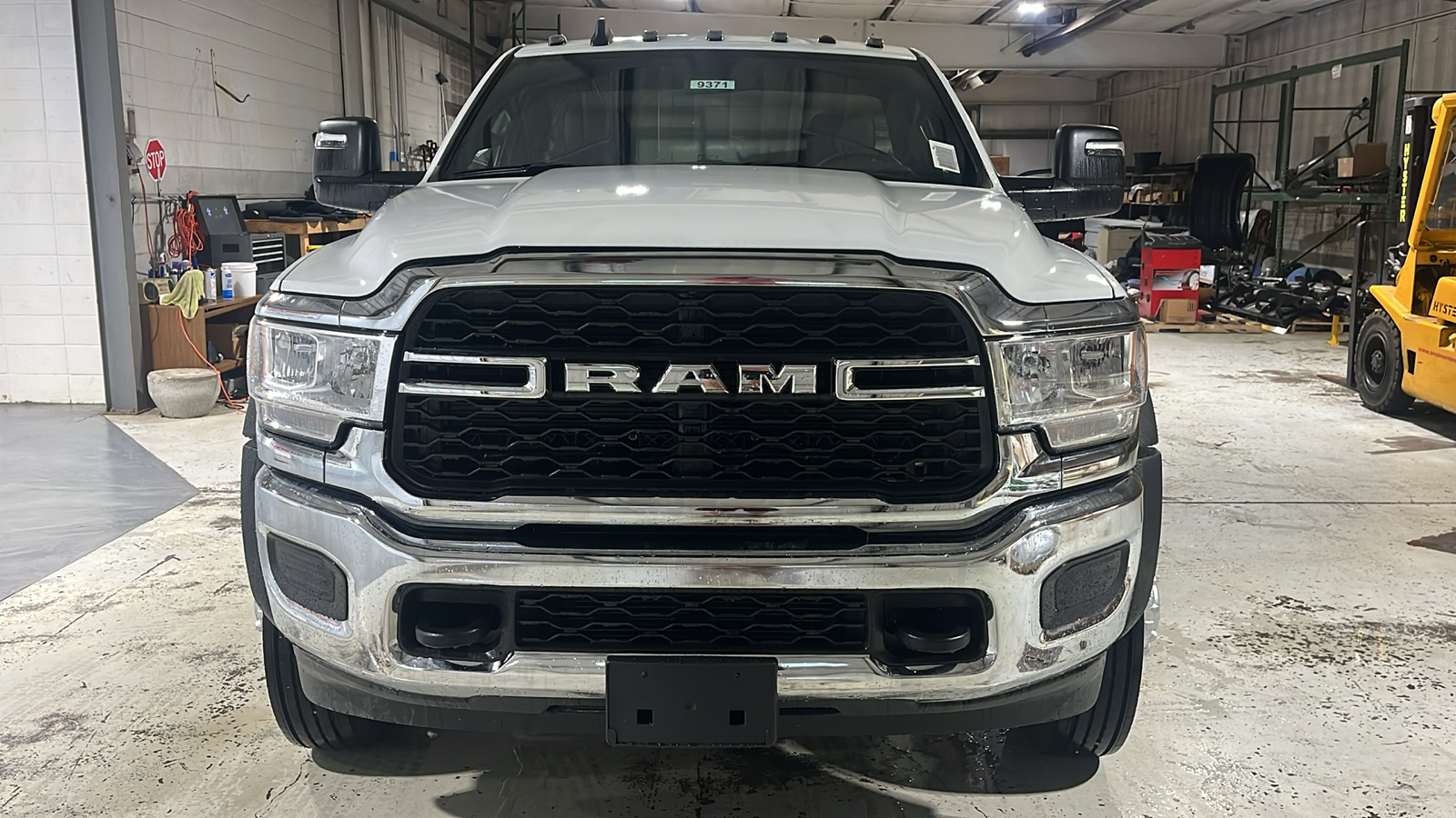 2024 RAM 5500HD Tradesman 8