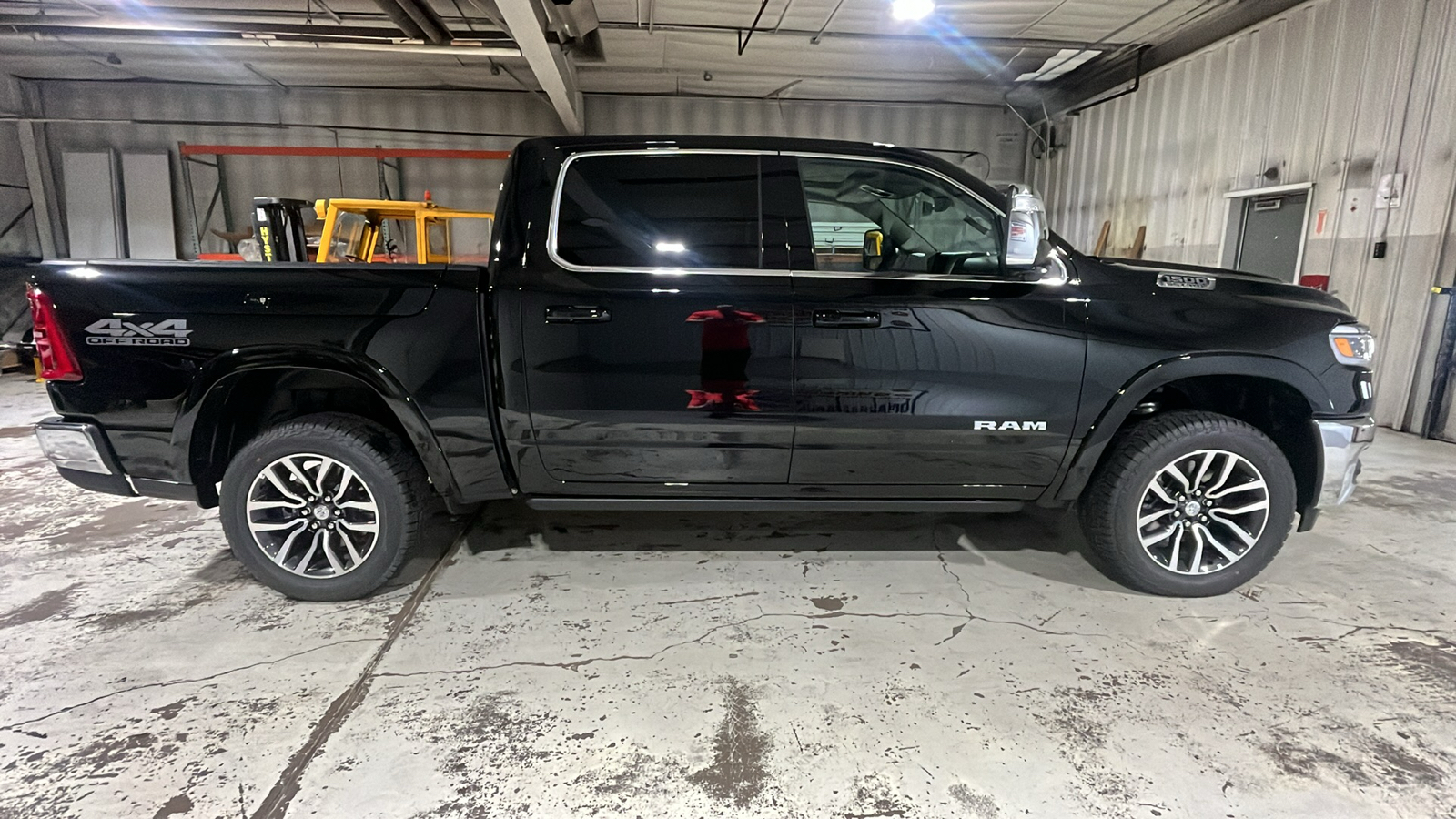 2025 Ram 1500 Limited 6