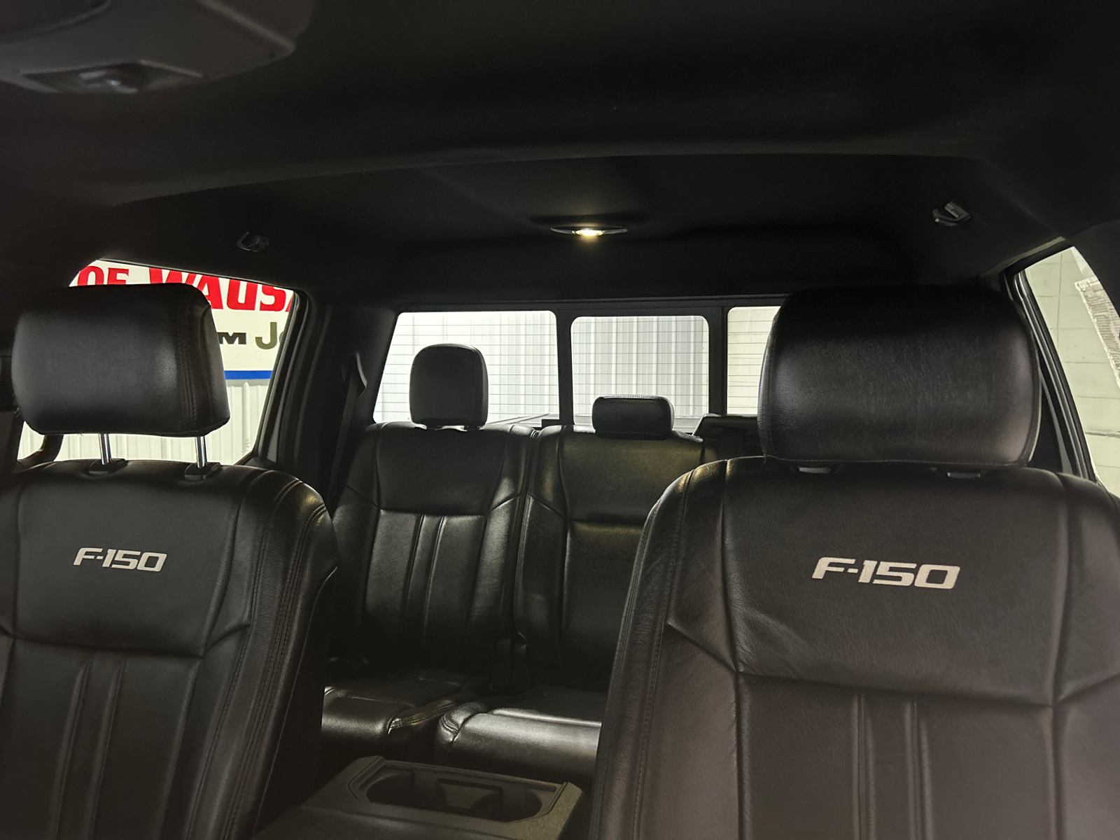 2015 Ford F-150 XLT 29