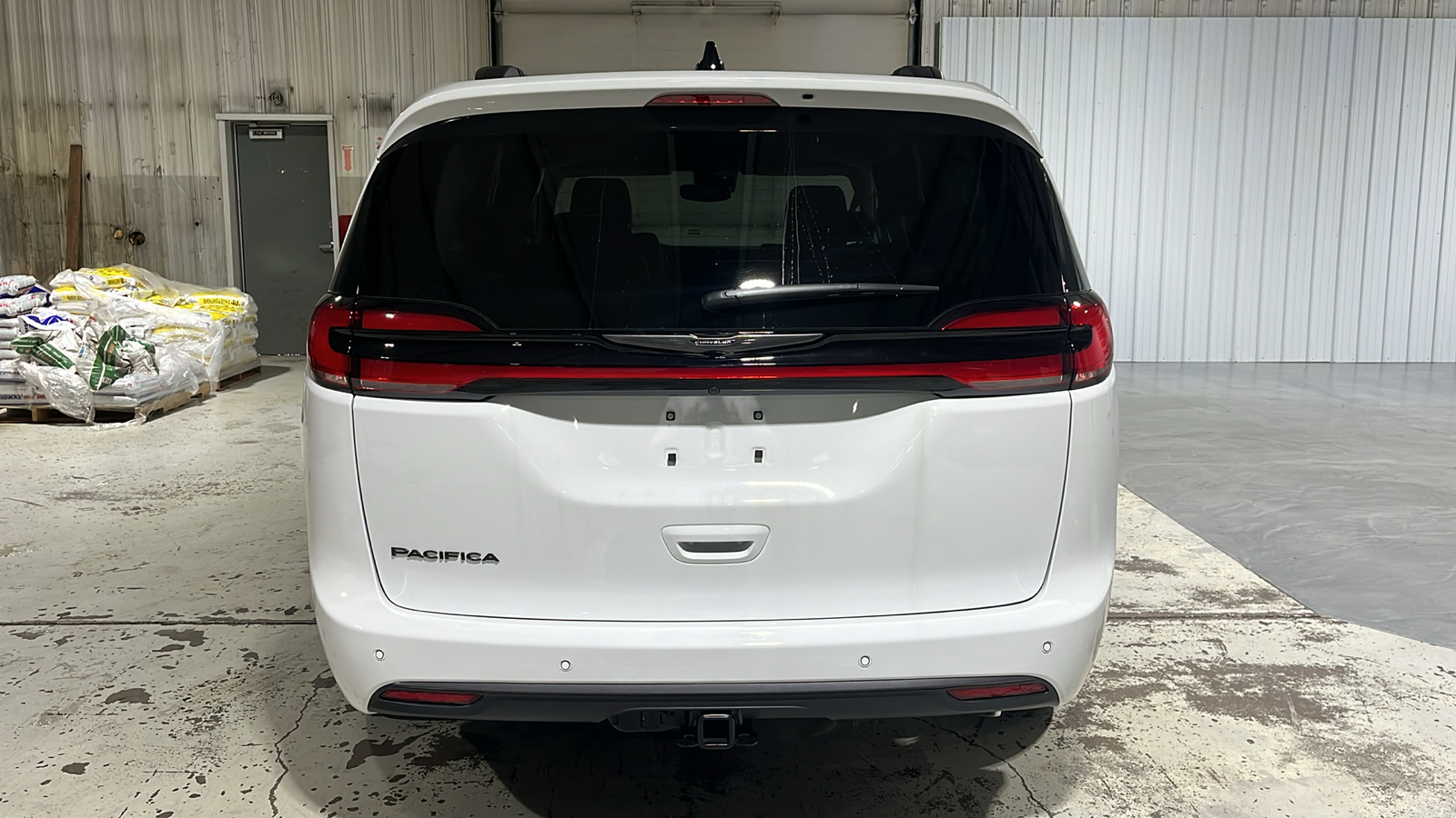 2024 CHRYSLER Pacifica Touring L 4