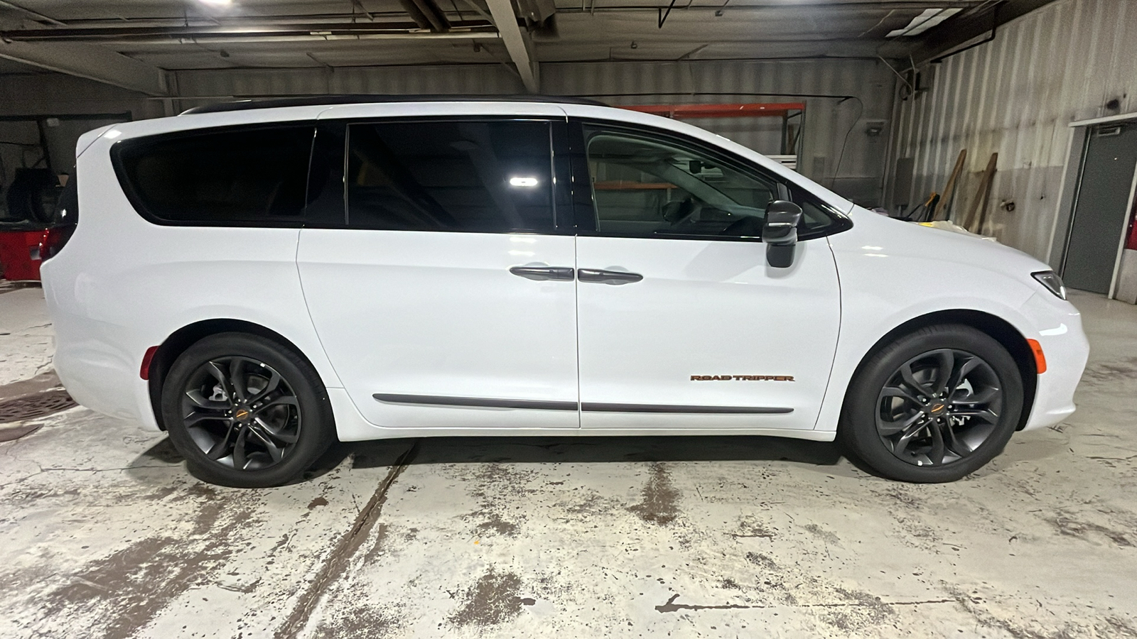 2024 CHRYSLER Pacifica Touring L 6