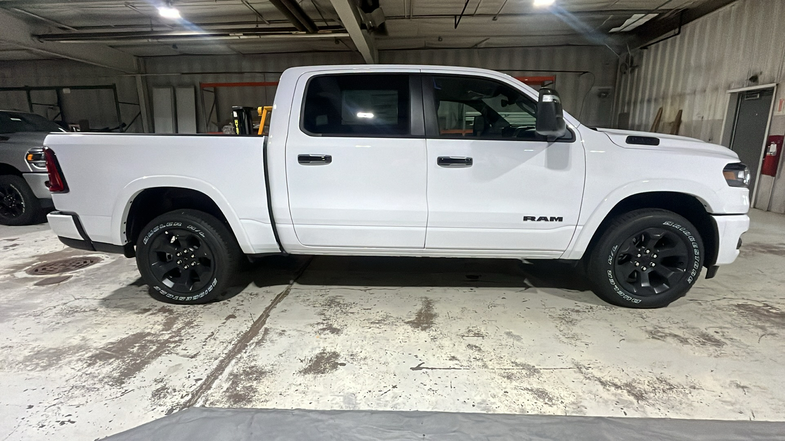 2025 RAM 1500 Big Horn/Lone Star 6