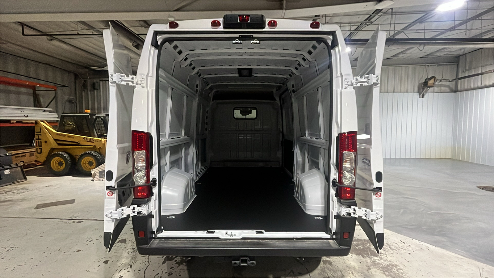 2025 Ram ProMaster 2500 Tradesman 15