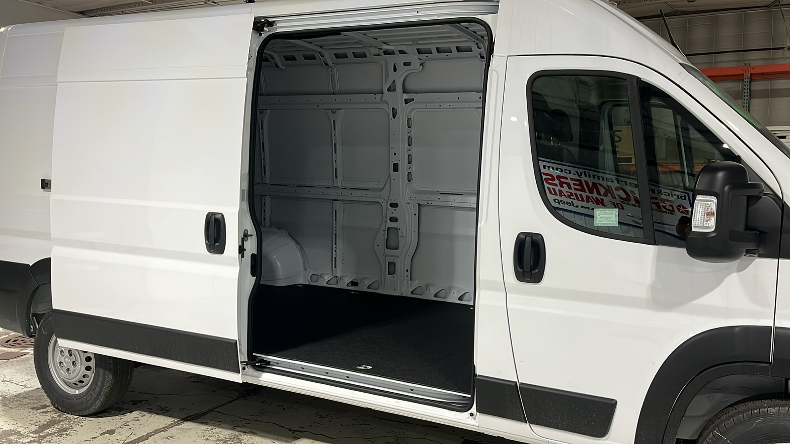 2025 Ram ProMaster 3500 Tradesman 16