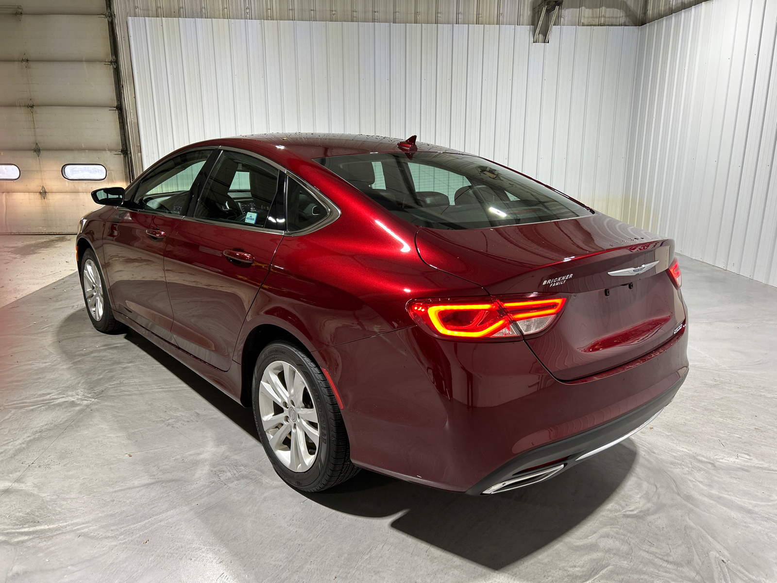 2016 Chrysler 200 Limited Platinum 3