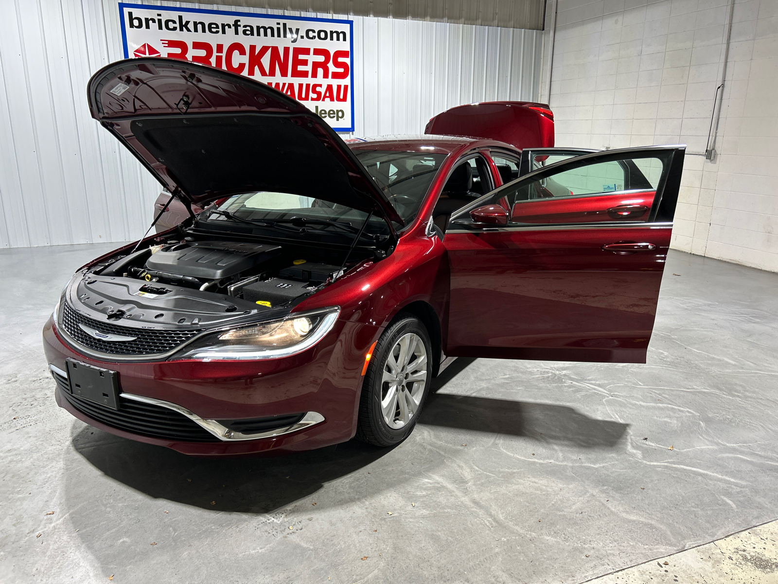 2016 Chrysler 200 Limited Platinum 10