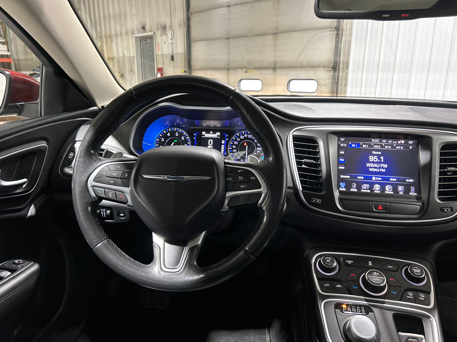 2016 Chrysler 200 Limited Platinum 18