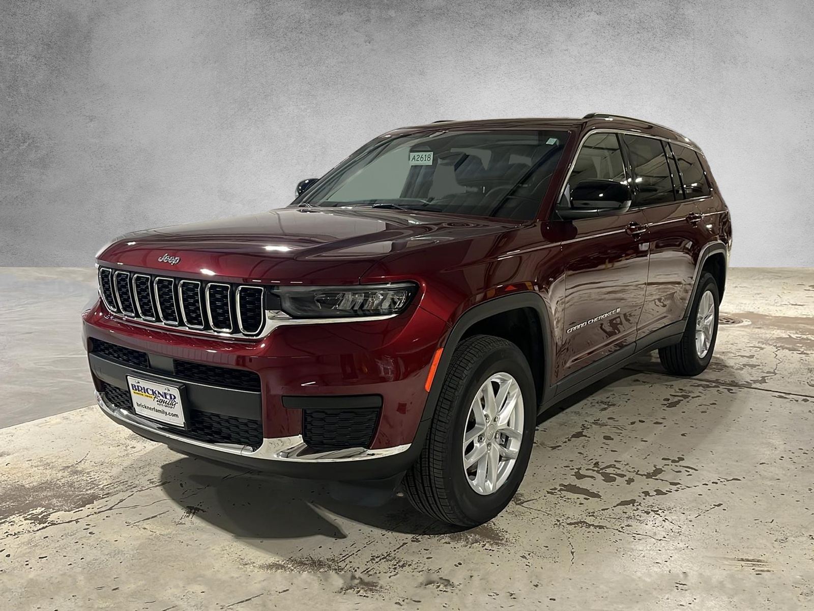 2023 Jeep Grand Cherokee L Laredo 1