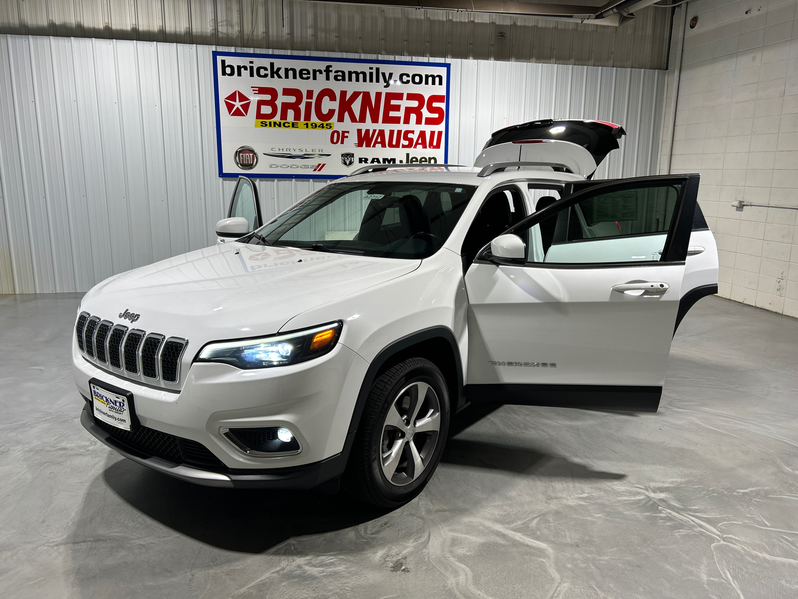 2020 Jeep Cherokee Limited 11