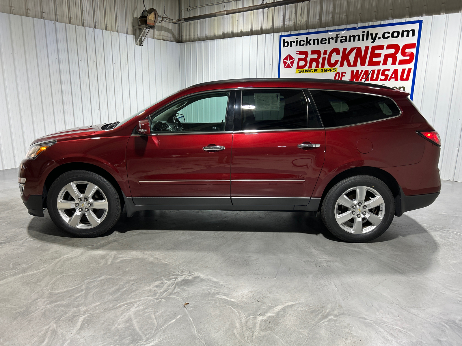 2017 Chevrolet Traverse Premier 2